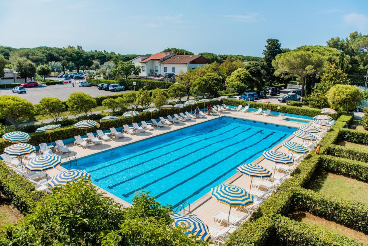 Residence Magnolia Marina Di Bibbona Kültér fotó
