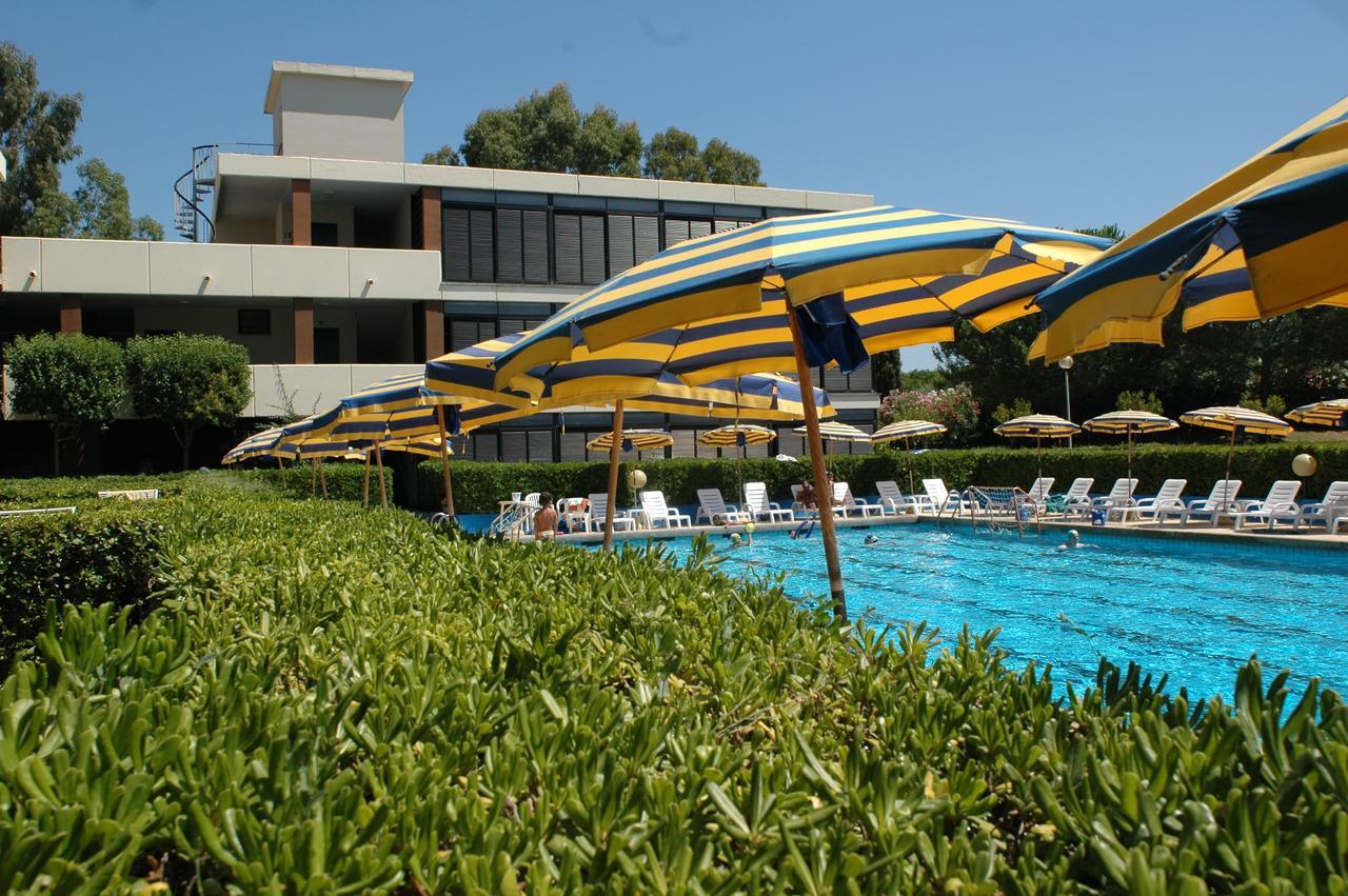 Residence Magnolia Marina Di Bibbona Kültér fotó