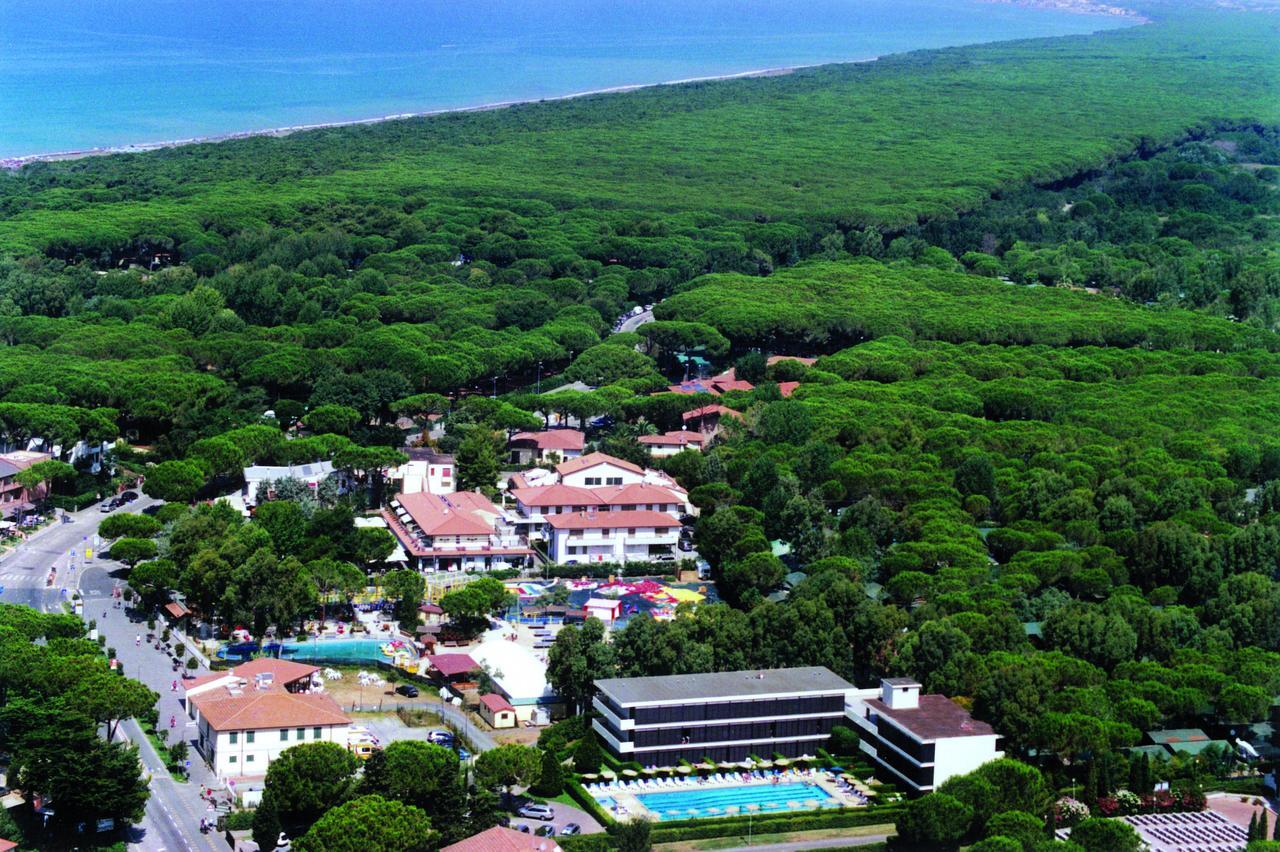 Residence Magnolia Marina Di Bibbona Kültér fotó